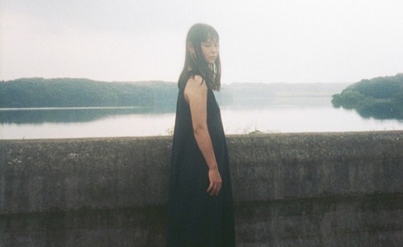 浮、「つきひ」を配信開始