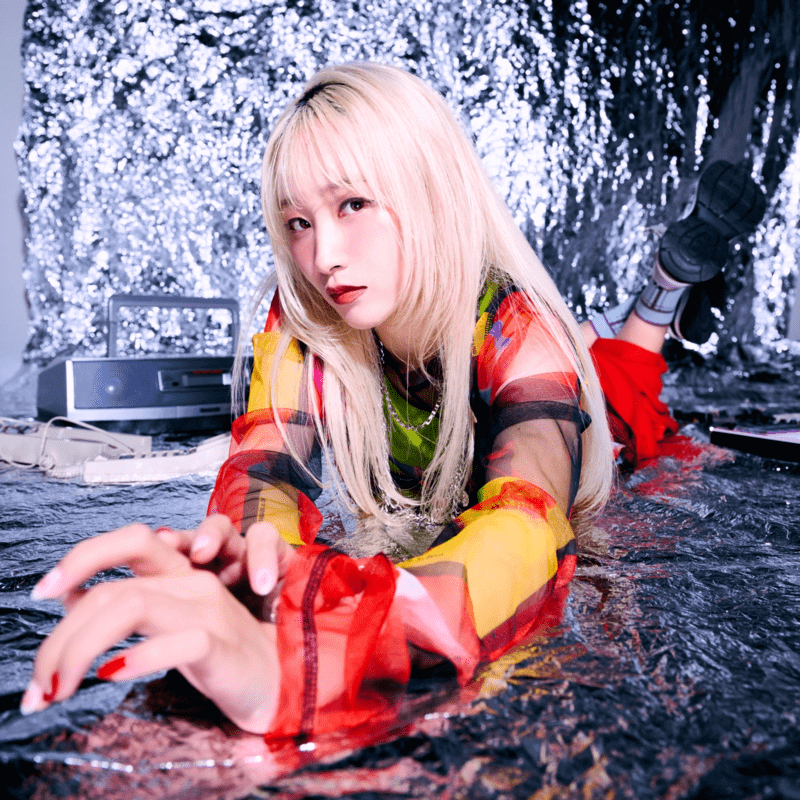 乃紫、2025年初シングル 新曲「ヒロインになるまでは」のサムネイル画像