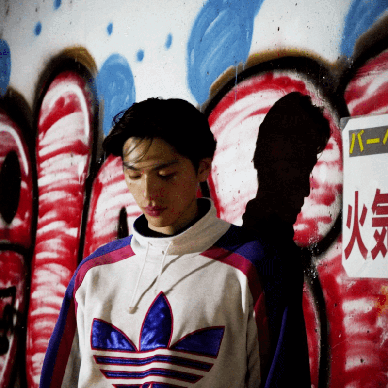 兵庫・西宮発の新鋭ラッパーYellow Cattleyaが新曲「ルーレット」　10曲連続リリースの第5弾のサムネイル画像