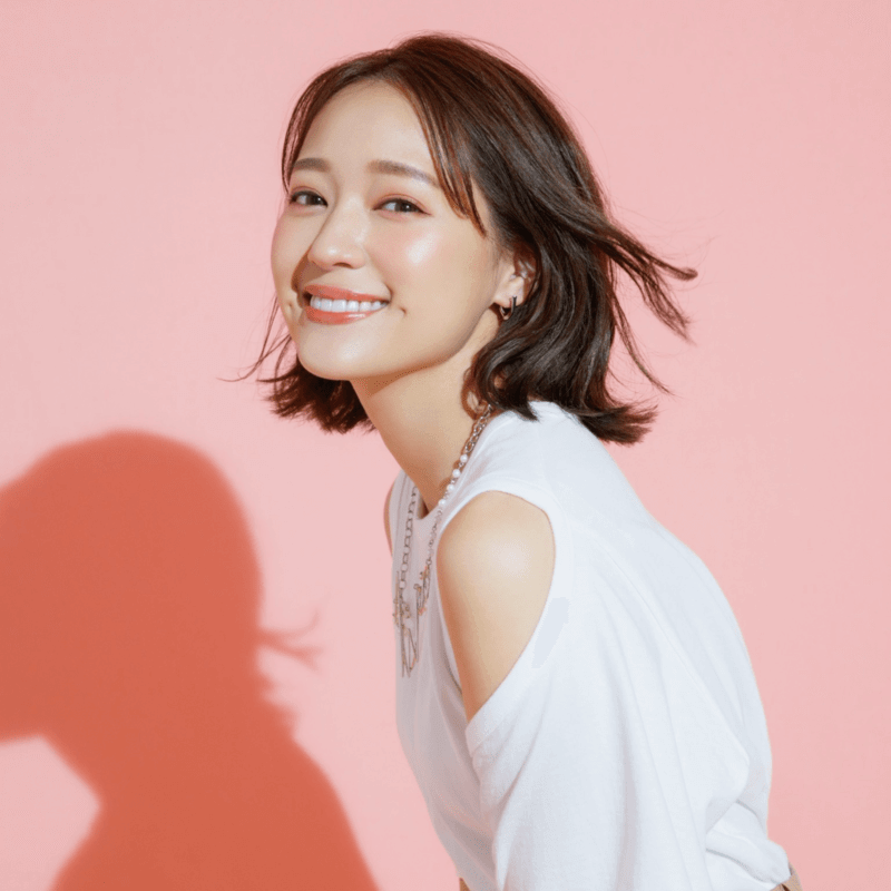 chay、代表曲「あなたに恋をしてみました」10周年記念新バージョンをリリース　ジャケット写真もセルフオマージュのサムネイル画像