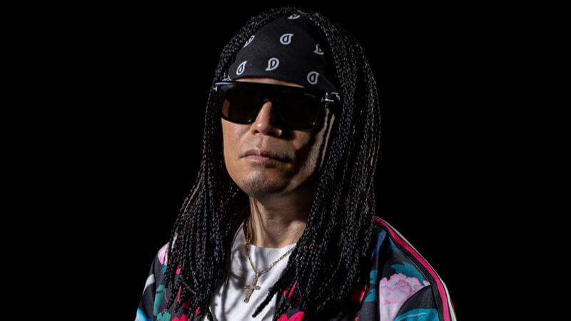 DJ PMX、AK-69とSKRYUを客演に迎えた新曲「Light it up」リリース