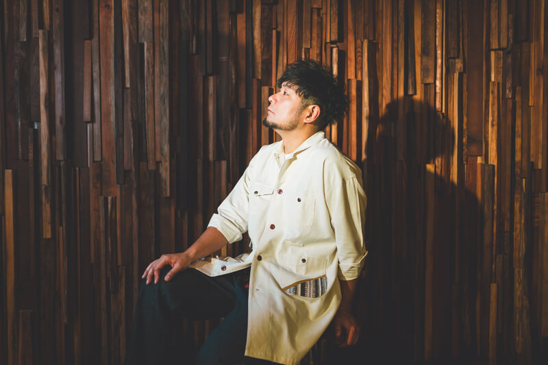 浜端ヨウヘイ、独立後初のアルバム『HELLO, NEW DAWN』リリースのサムネイル画像