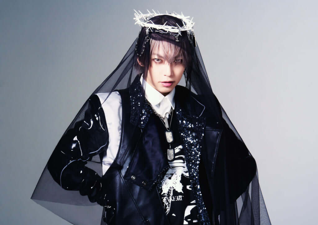 武瑠、1stアルバム『BIBLE』リリース　大規模ワールドツアーも開幕のサムネイル画像