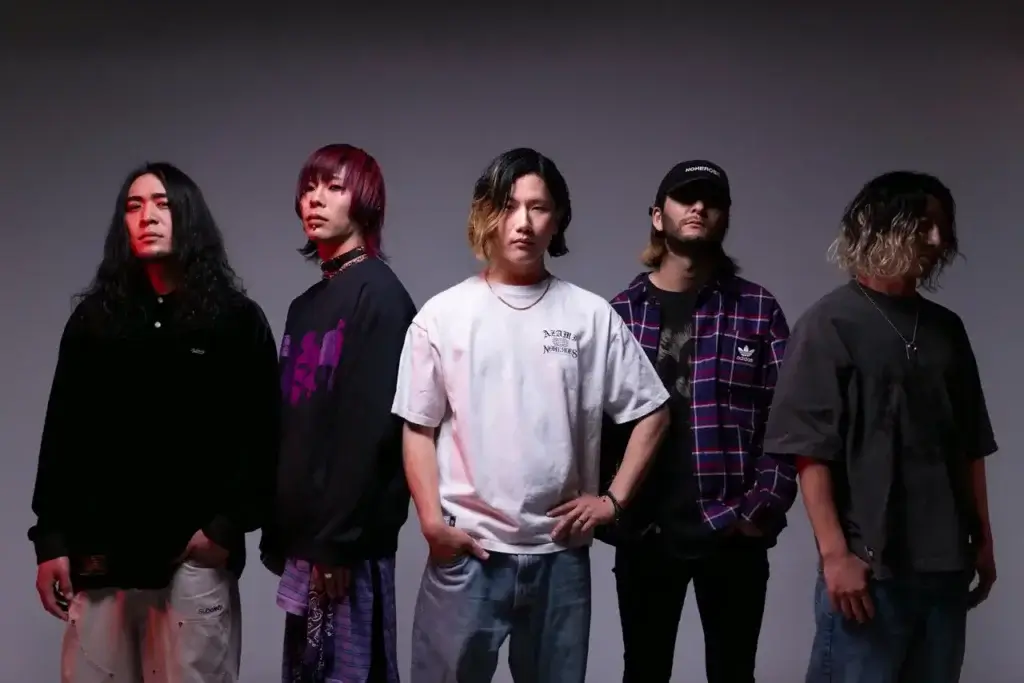 Azami 新章幕開けのEP『遥か』リリース　盟友・Good Griefとのダブルレコ発ツアーも開催のサムネイル画像