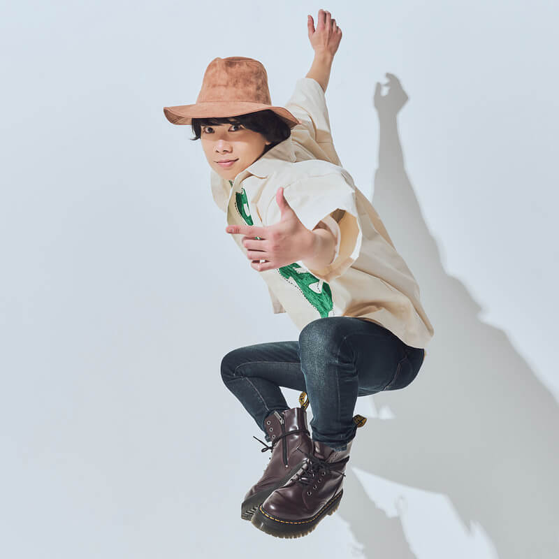 ハジ→ 夏のサンタを描く新曲「ANTA_no_SANTA.」リリースのサムネイル画像