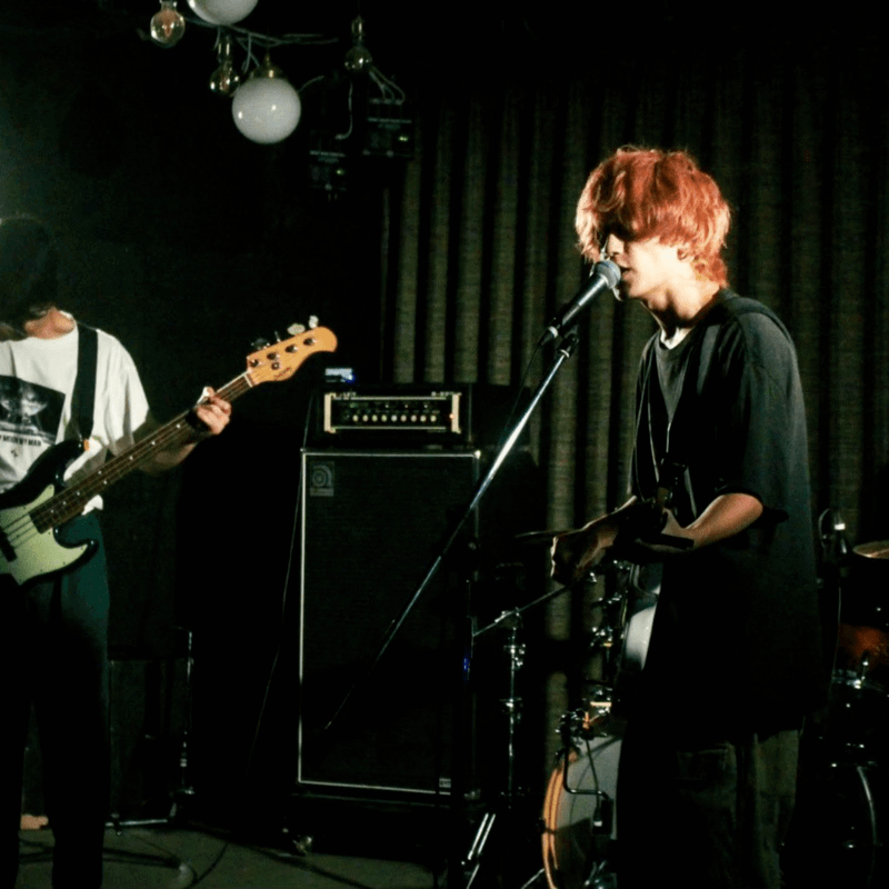 SleepInside 物憂げなリバーブサウンドの新シングル「四丁目の夕日」配信開始のサムネイル画像