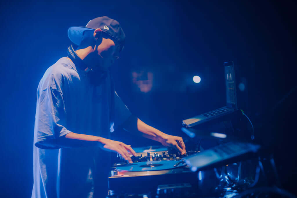 16FLIP、12トラック収録の新ビートテープ『Elixir』配信開始　のサムネイル画像