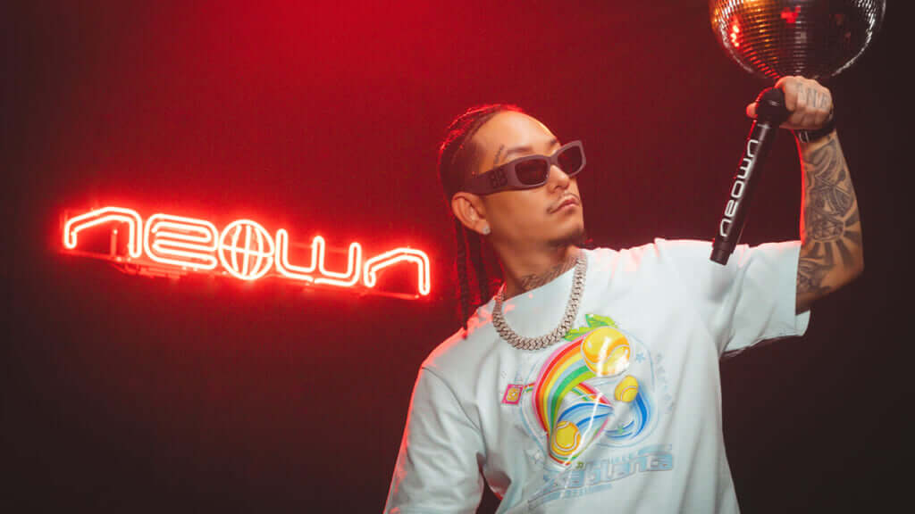 Barkが1stソロアルバム『South Side Story』収録曲「AM:PM」をNEOWN supported by 360 Reality Audioでパフォーマンス