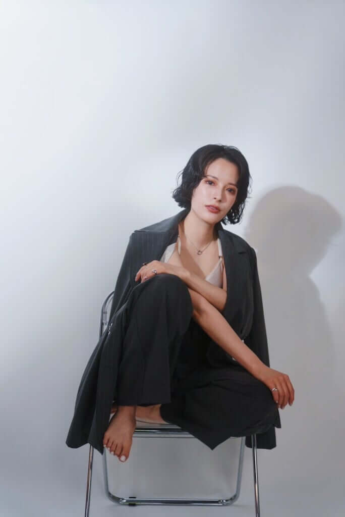 soee、日常の中にある“特別”を柔らかくすくい上げる新曲「Special Day」リリースのサムネイル画像