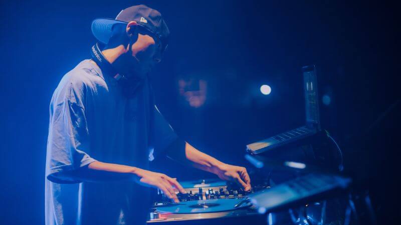 16FLIP、12トラック収録の新ビートテープ『Elixir』配信開始　