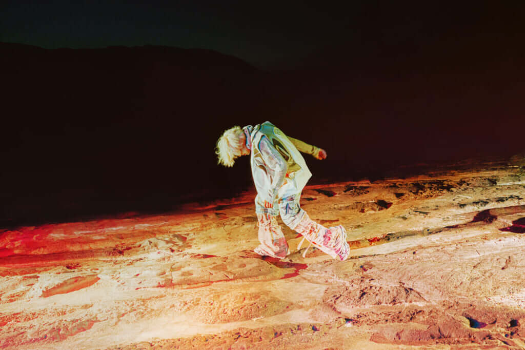 Vuat、デビューシングル「ケロイド」リリース　日本とタイにルーツを持つ2003年生まれの新星ソロアーティストのサムネイル画像