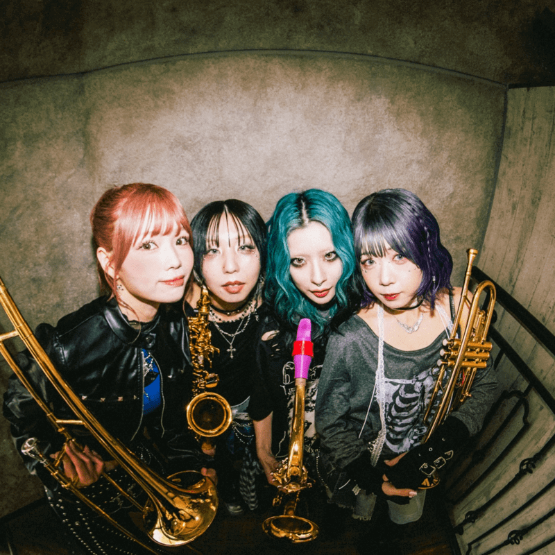 MOS ニューシングル「CLOVER」リリース　“ブラス＋ダンス”パフォーマンス注目の管楽器グループのサムネイル画像