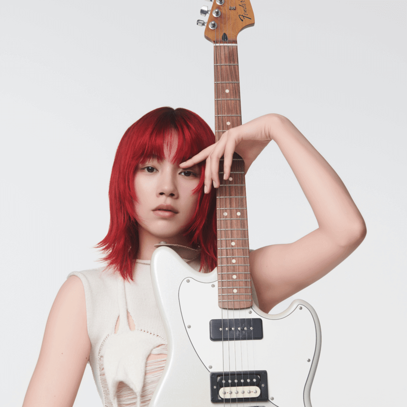 のん、3rdフルアルバム『Renarrate』に湧き出るロックを凝縮　収録曲の半数を自身が作曲のサムネイル画像