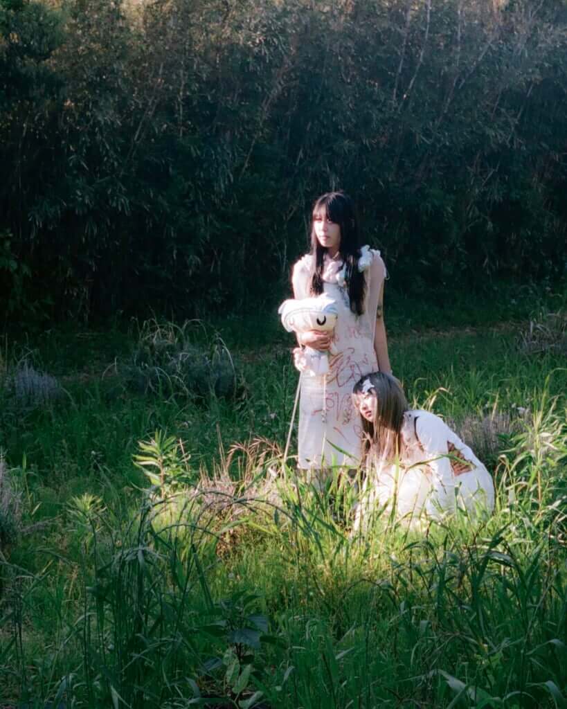 iVy、ニューシングル「ゆがむ ぴんく」リリースのサムネイル画像