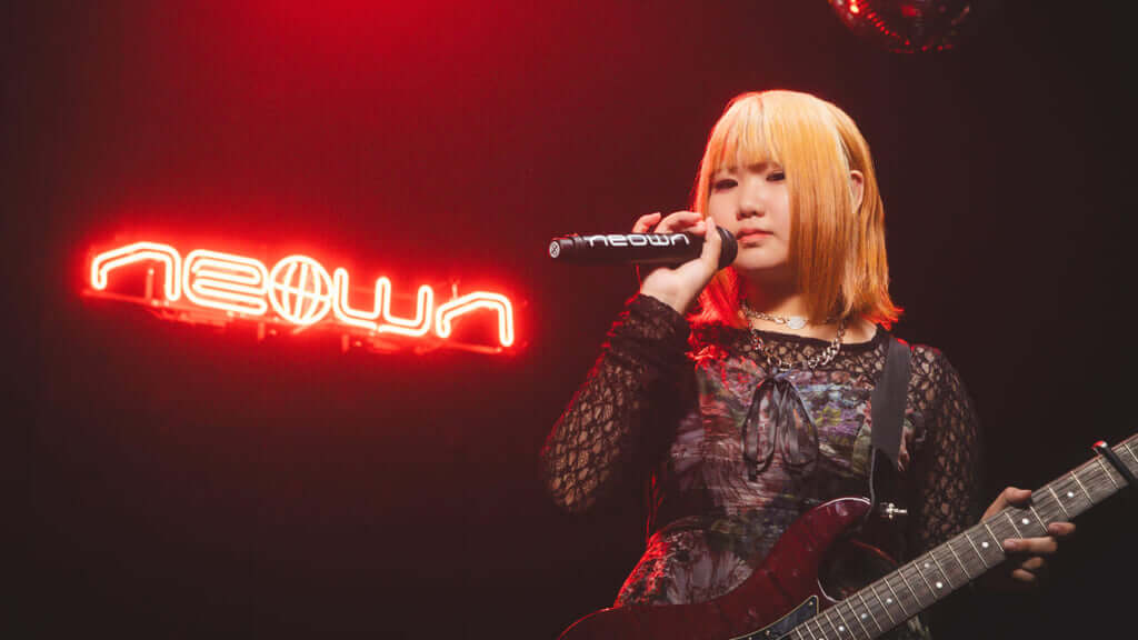 10代新星アーティストUn（アン）がNEOWN supported by 360 Reality Audioに登場　「醜いシンデレラ」をパフォーマンス