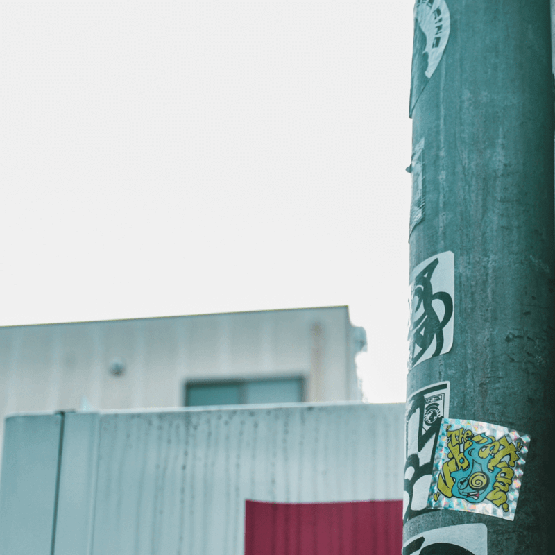 敏腕プレイヤー集うVibrationsがKingoとのWネームシングル「Gimmie」リリース