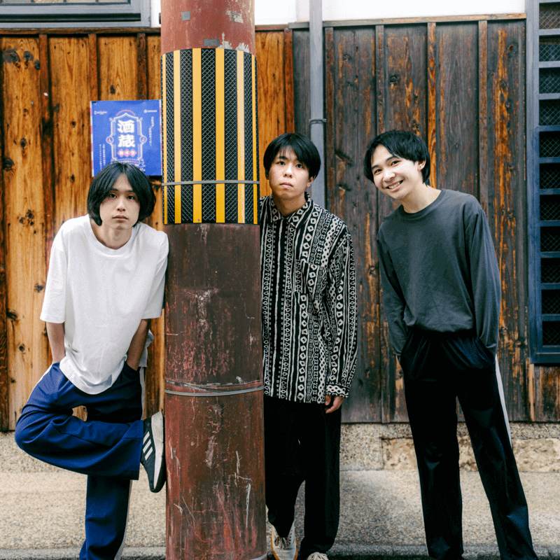 ポンツクピーヤ、シニカルなユーモアと真っ直ぐな情熱が交差する新曲「らふらぶ！」配信開始のサムネイル画像