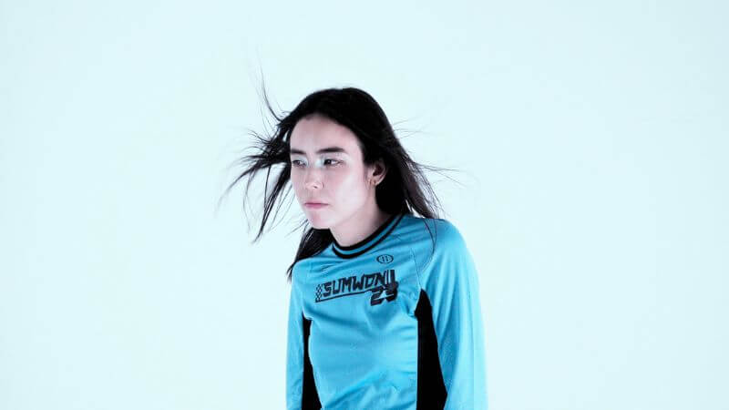 Maika Loubté、ニューアルバム『House of Holy Banana』詳細公開 ＆ 先行シングル第3弾「Vital」リリース