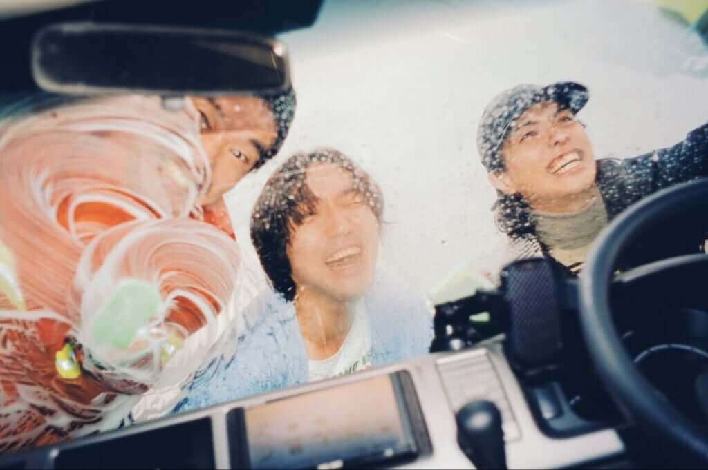 Helsinki Lambda Club、独立後初の新曲「止められないっ！」リリース　80年代ニューウェイヴから00年代ニューレイヴまでをミックスしたダンスチューンのサムネイル画像