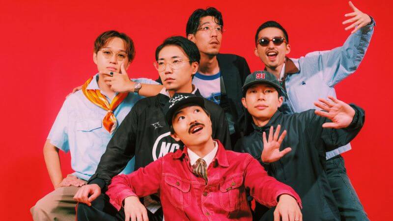 ザ・おめでたズとカミノ・ザ・ファンクがコラボ　“スキーの日”に捧げるウィンターチューン「SKI SKI SKI」