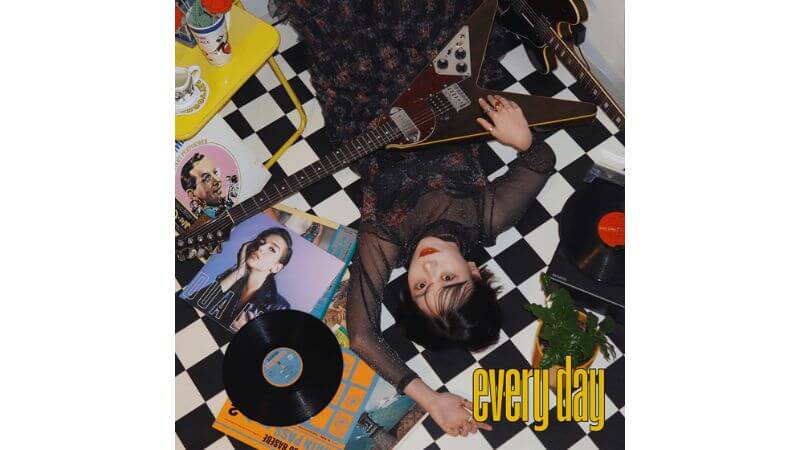 シトナユイ、新曲「every day」で現代の若者が抱える無力感と焦燥を描く