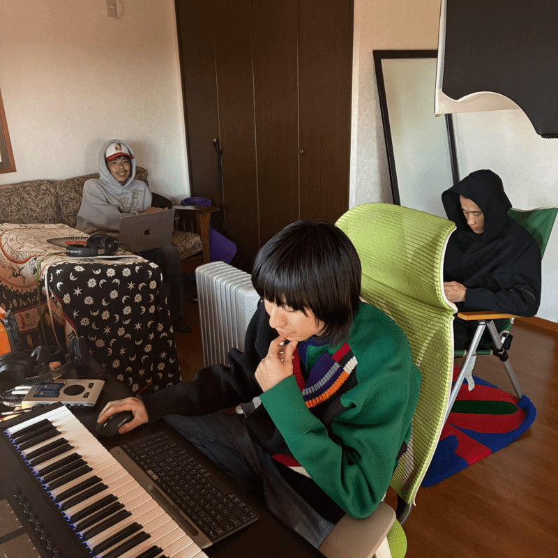 FARMHOUSE（SUSHIBOYS）、Kee Rooz、RhymeTubeがコラボ　24時間で完成させたEP『1/23』リリースのサムネイル画像