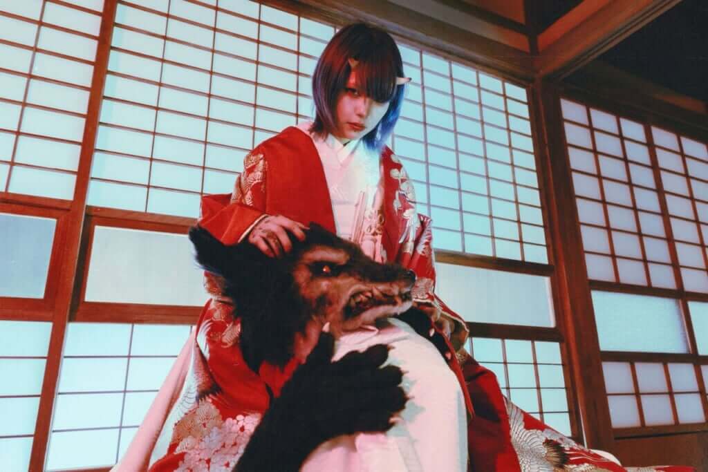 バースデイワンマン控える4s4kiが新曲「4DS」リリース　なかむらみなみ、echo、valkneeとマイクリレーのサムネイル画像