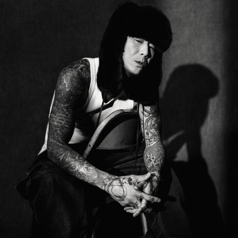 ANARCHY、全曲KMプロデュースのニューアルバム『Crest』リリース　客演にSAMI-T、3Li¥en、Watson、PUNPEEのサムネイル画像