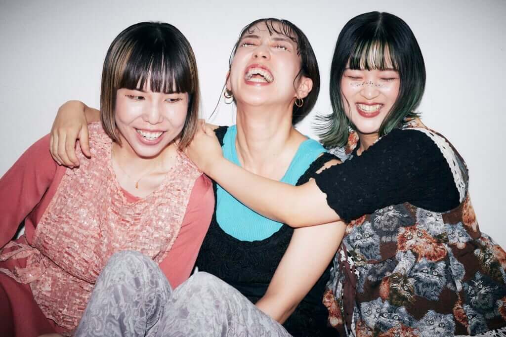 Hump Back、およそ1年ぶりの新曲「橙光」リリースのサムネイル画像