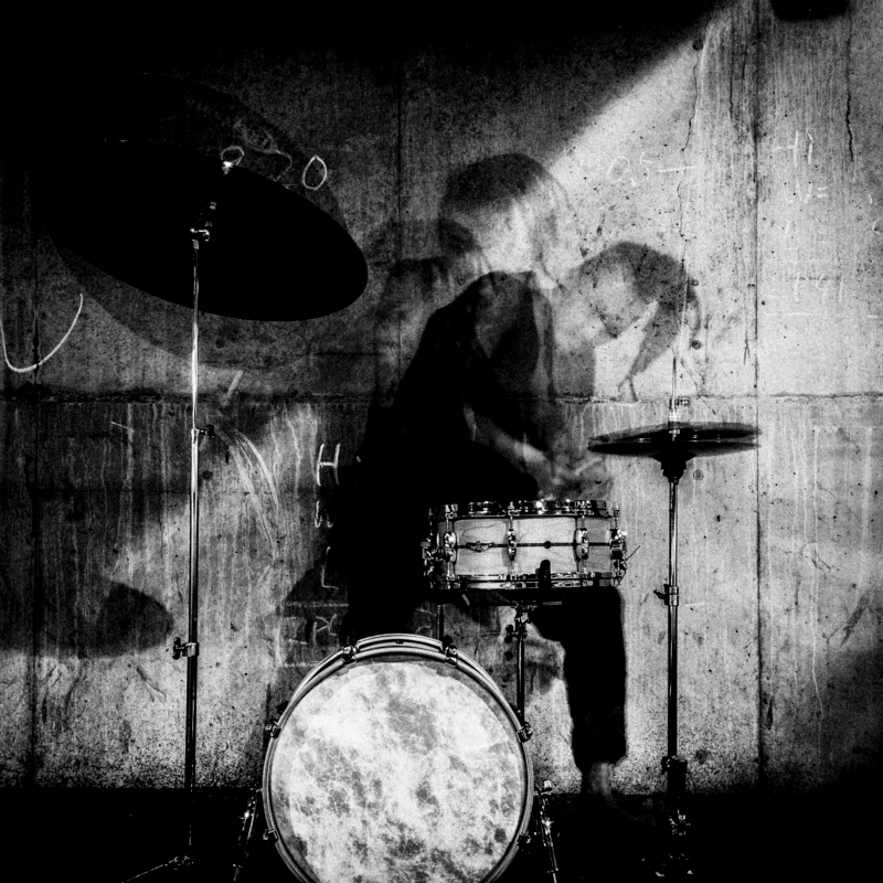 SHIN KOKAWA（粉川心）、13組のアーティストと毎週3曲コラボ　第一弾はzezeco（青木ロビン & Manukan）のサムネイル画像