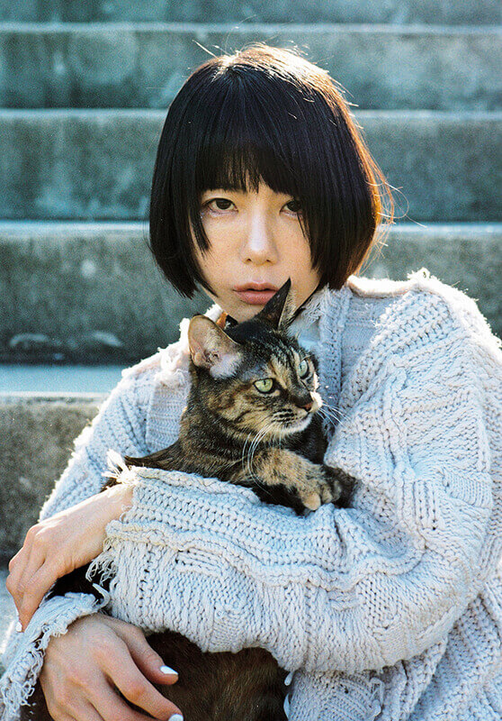 後藤まりこアコースティックviolence POPが新曲「火傷と約束」リリースのサムネイル画像