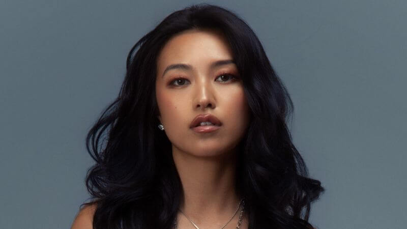 Mii、エモーショナルな人間讃歌R＆Bナンバー「Through The River」リリース　Dickey、村山晋一郎らが参加