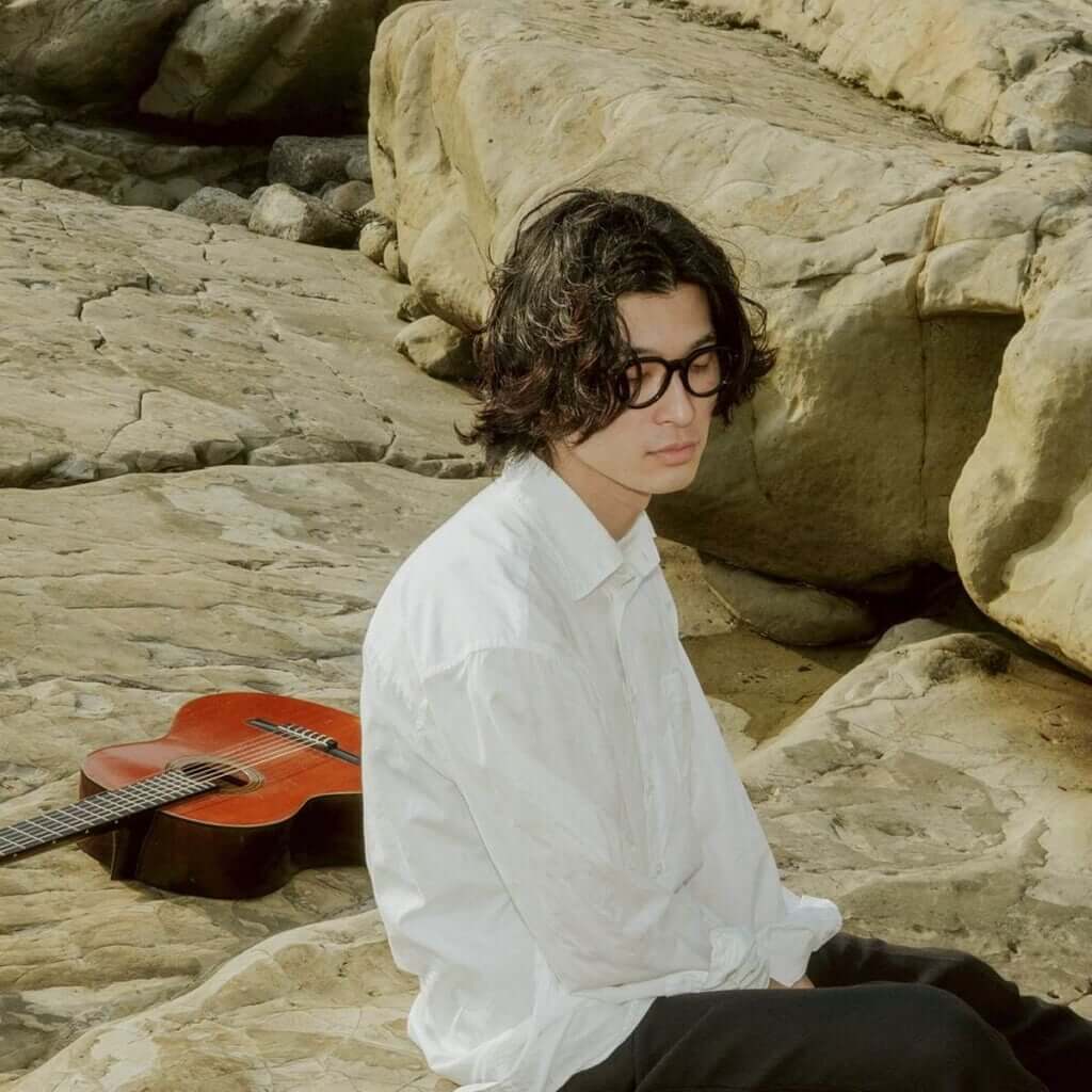 猿臂、6thシングル「In a soliloquy」リリース　始動1年で『フジロック』出演の注目音楽家のサムネイル画像