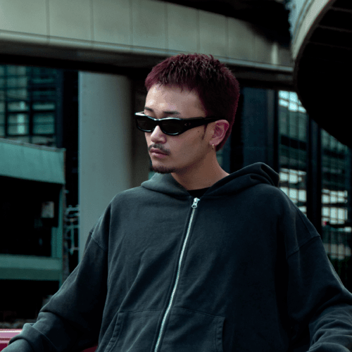 日本猿、自身の家族について赤裸々に語り抜いた新曲「Thanks to my fam」リリースのサムネイル画像